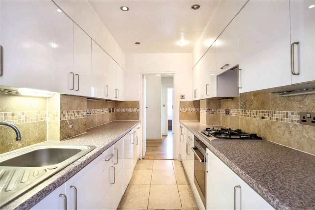 Property photo 3 of 5