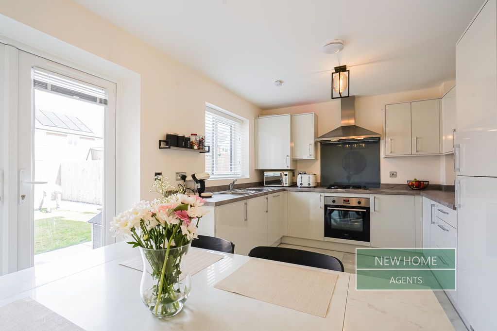 Property photo 2 of 24 Photo 12