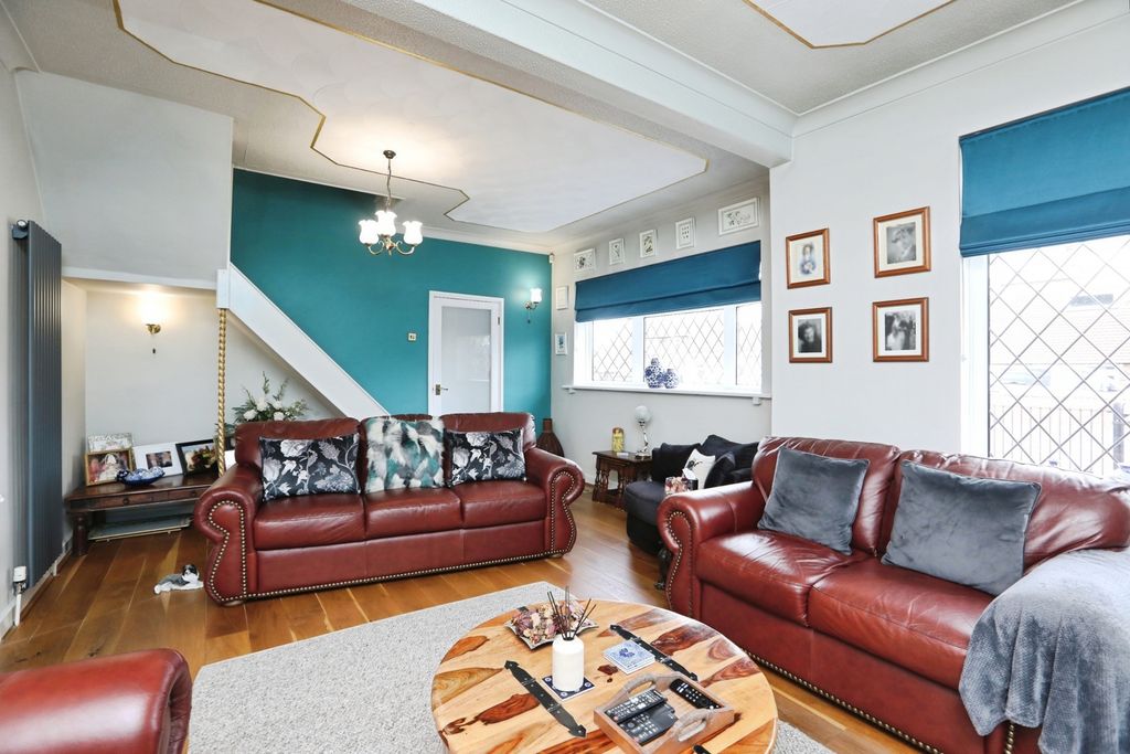 Property photo 2 of 23 Pbox-Img.Jpg