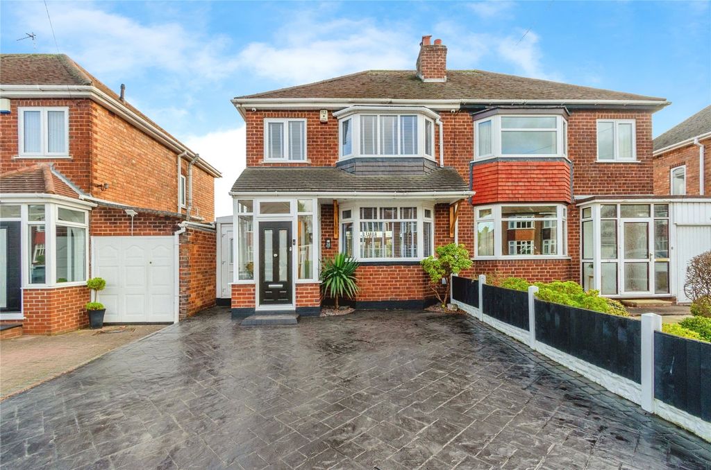 Property photo 1 of 29 Photograph