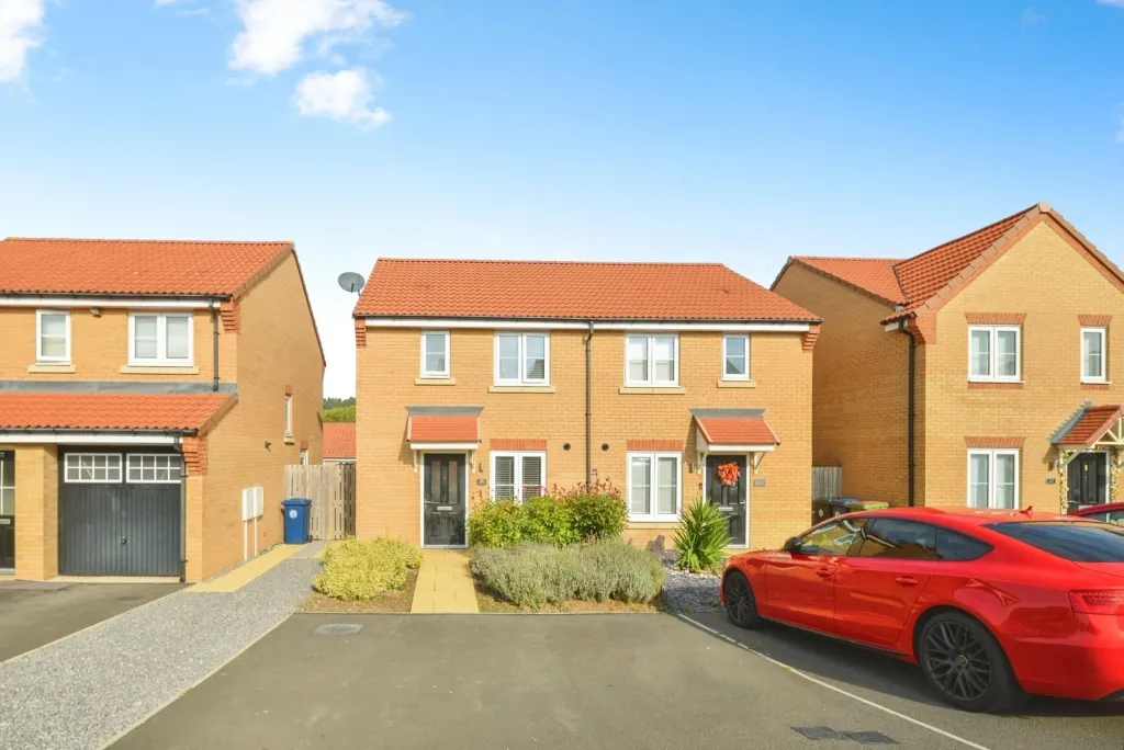 Property photo 1 of 12