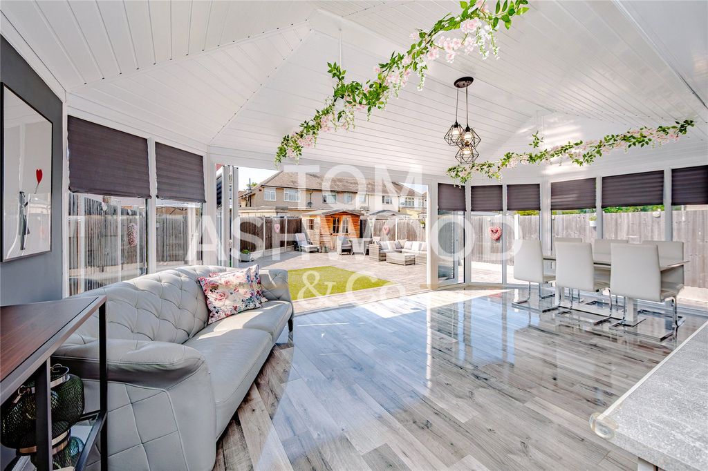 Property photo 3 of 19 Picture No. 07