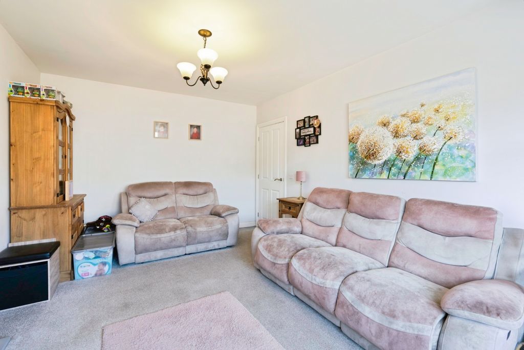 Property photo 3 of 16 Image 3