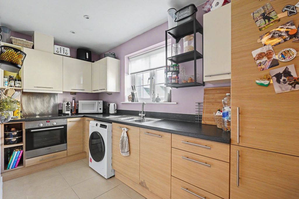 Property photo 2 of 14 5668E67F-4707-4835-9c0E-4E75Fbbb4c0B.Jpg
