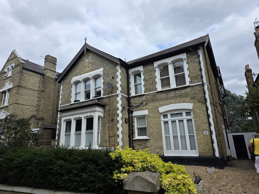 Property photo 1 of 9