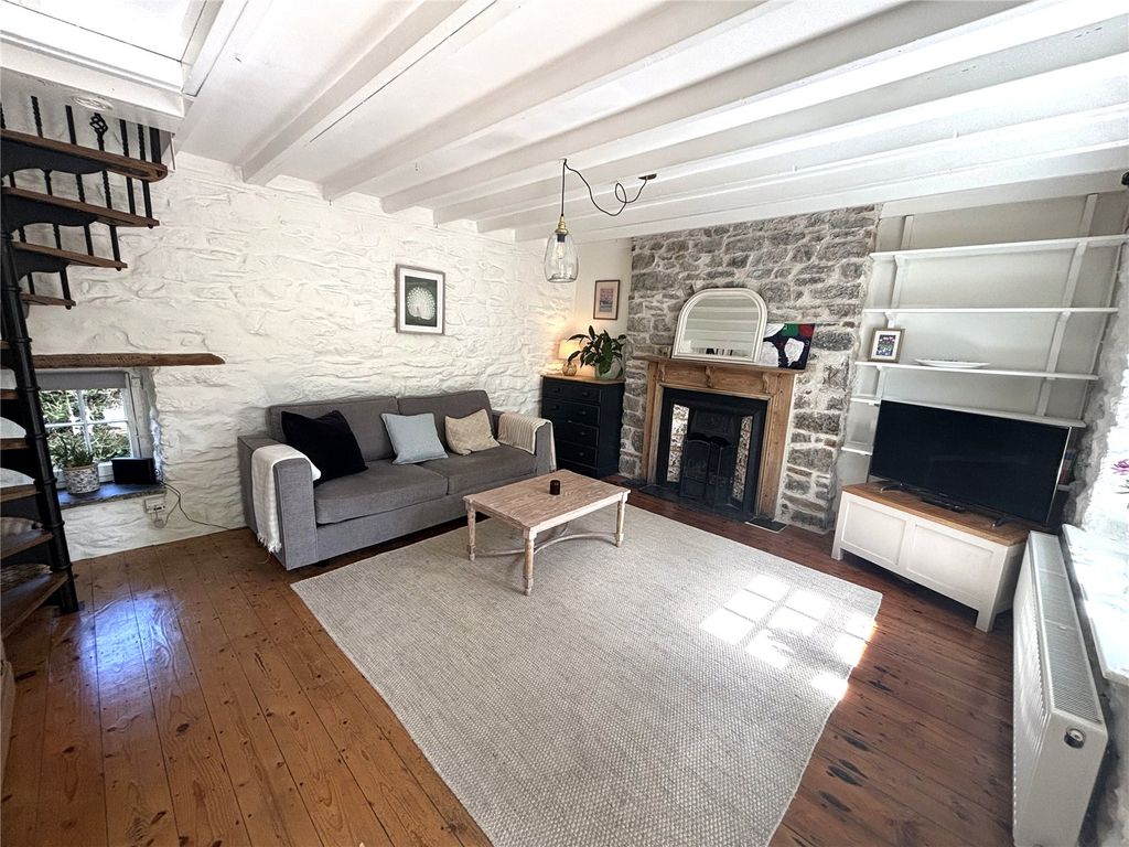 Property photo 3 of 18 Picture No. 02