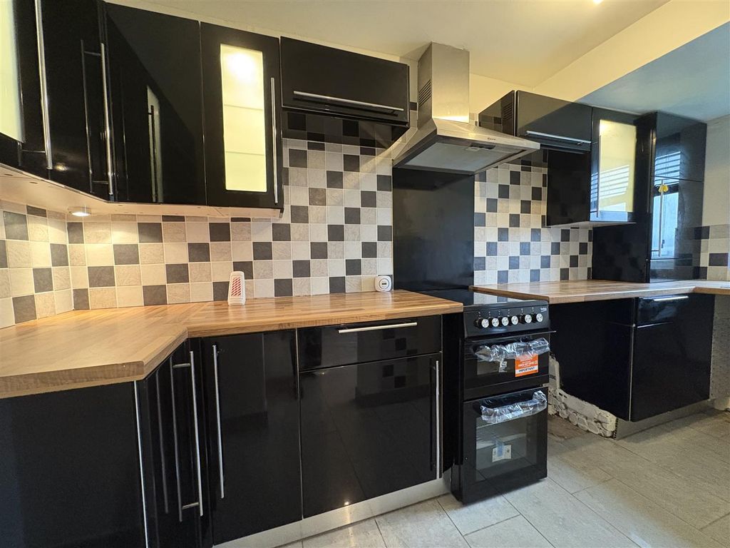 Property photo 3 of 12 Img_4676.Jpeg