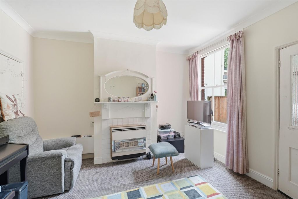 Property photo 2 of 18 42-Helenard-015.Jpg