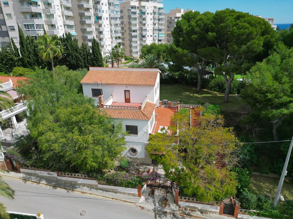 Property photo 3 of 50