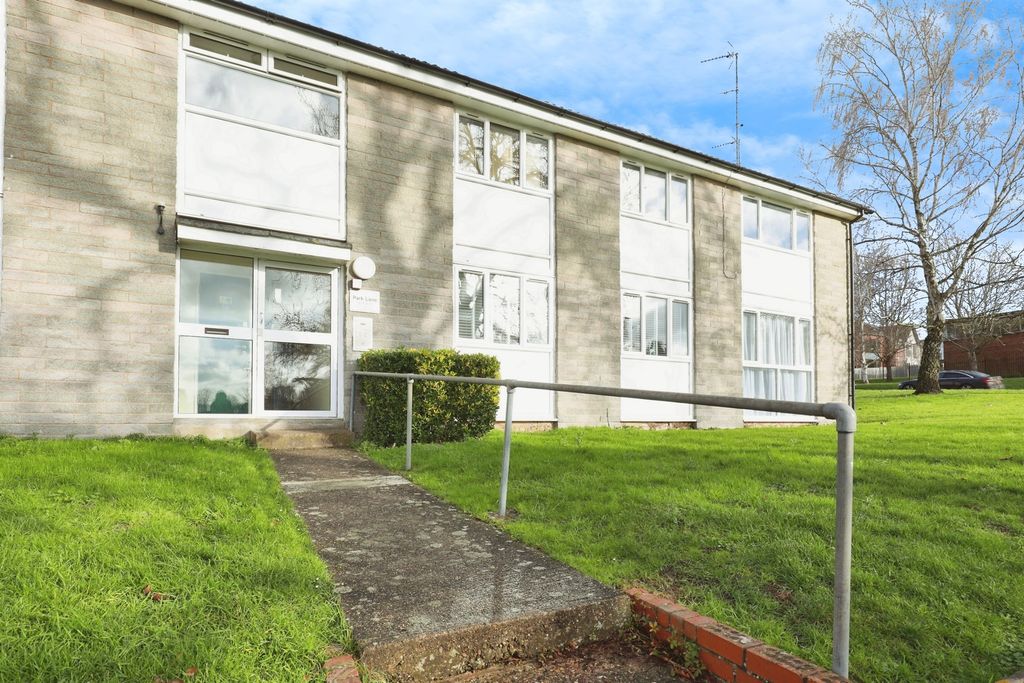 Property photo 2 of 12