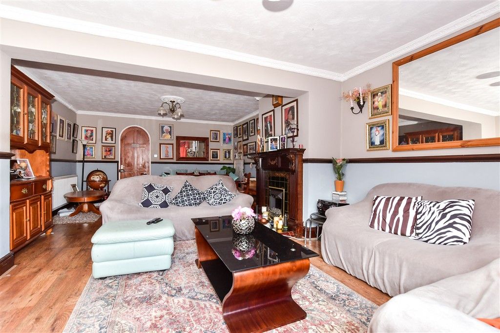 Property photo 2 of 9 Lounge/Diner