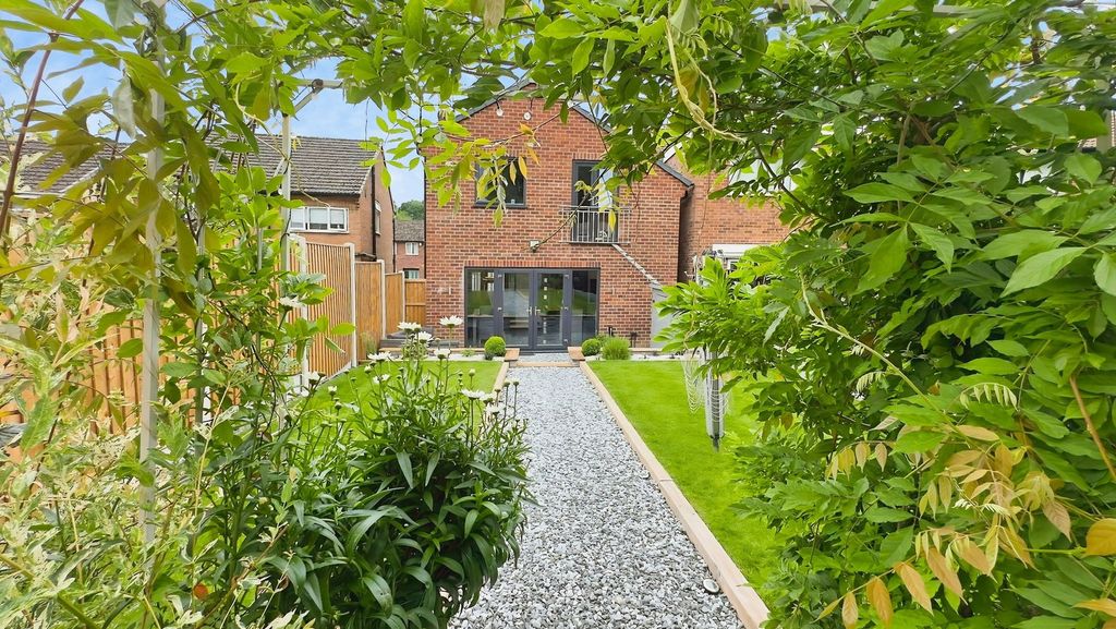 Property photo 1 of 51