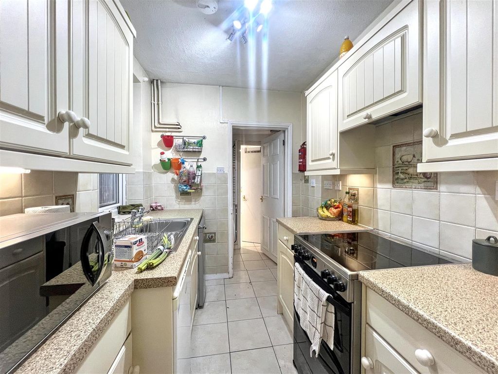 Property photo 2 of 8 Img_1206.Jpg