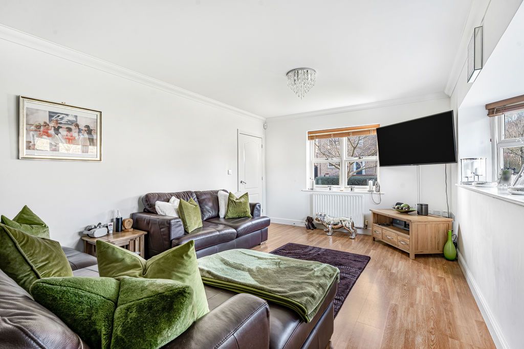 Property photo 2 of 20 Photo 28