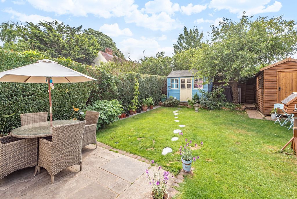 Property photo 2 of 19