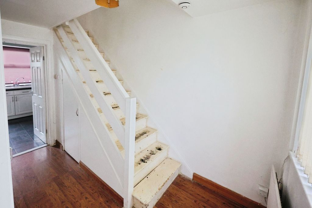 Property photo 2 of 8 Pbox-Img.Jpg