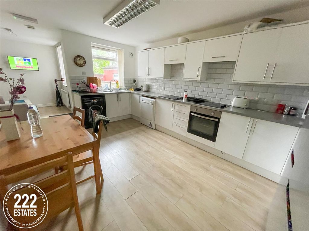 Property photo 2 of 10 Img_0221.Jpg