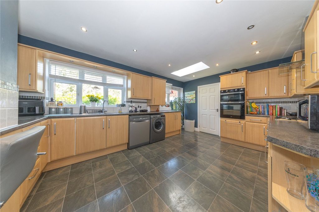 Property photo 3 of 33 Picture No. 03