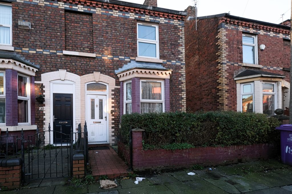 Property photo 1 of 10 Front View