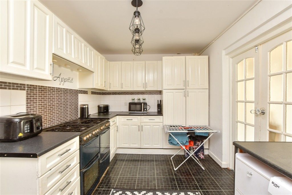 Property photo 1 of 14 Kitchen