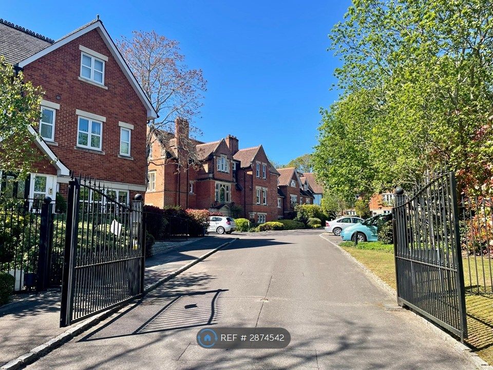 Property photo 1 of 20 Entrance Gate
