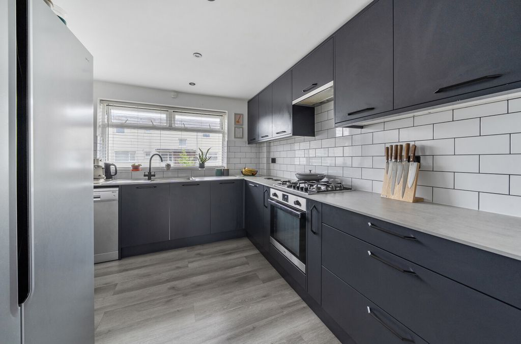 Property photo 2 of 19 1477834-1-6A2A838...