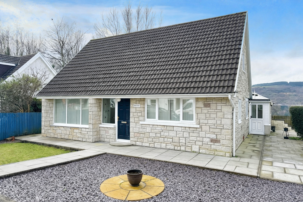 Property photo 3 of 23