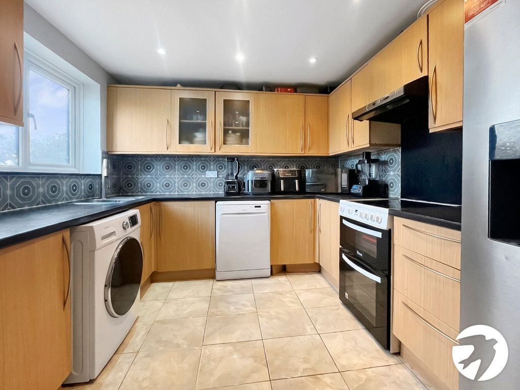 Property photo 2 of 10 Picture No. 02