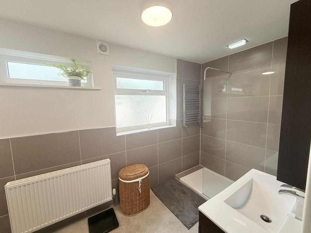 Property photo 3 of 17 Picture No. 21