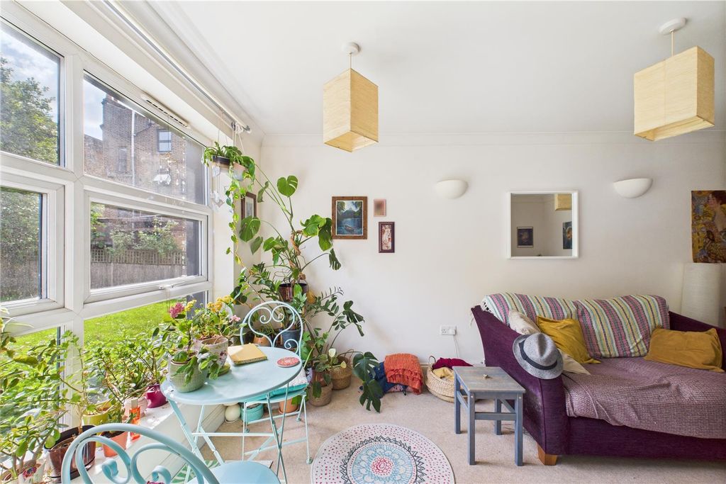 Property photo 2 of 16 2.Jpg