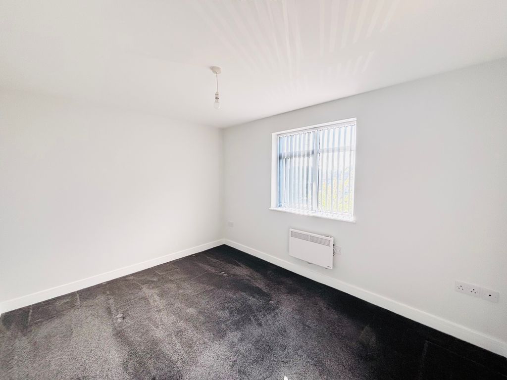 Property photo 2 of 3