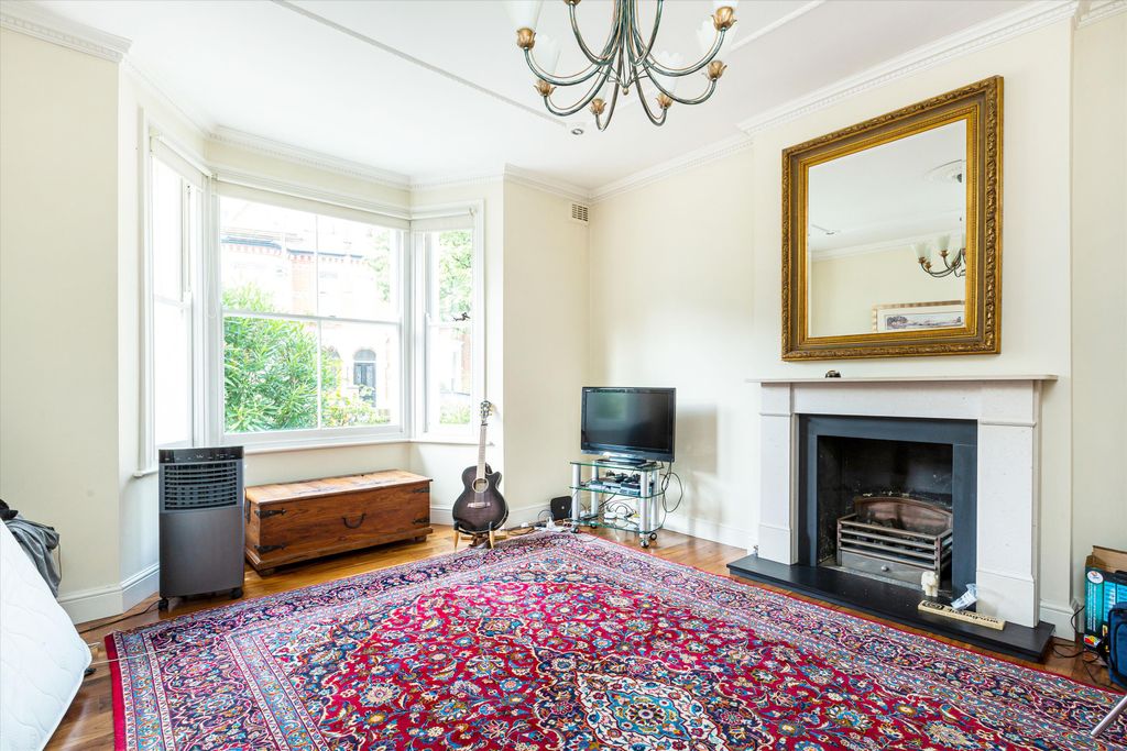 Property photo 2 of 9 Image