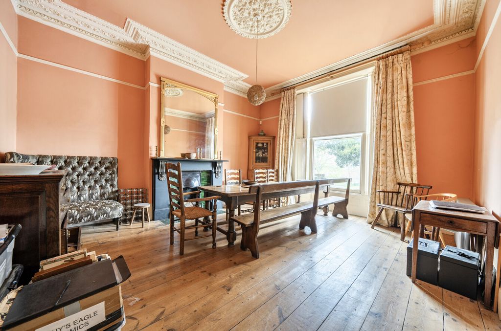 Property photo 3 of 12 1441666-14-69Dcea...