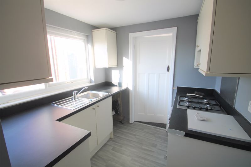 Property photo 2 of 10 Photo 8