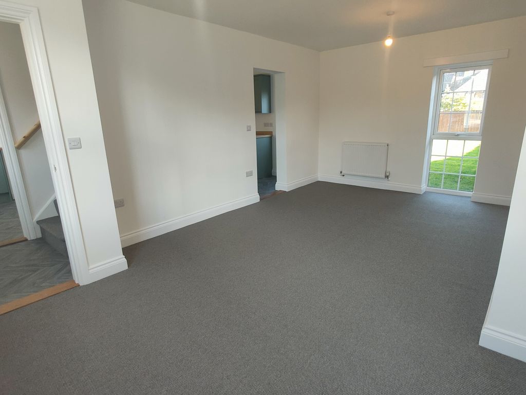 Property photo 3 of 14 Image