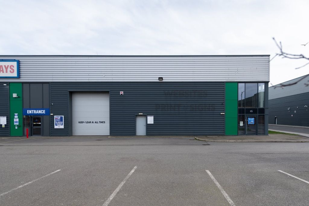 Property photo 3 of 7 17.Jpg