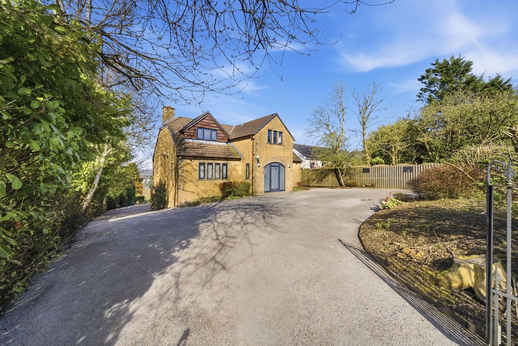 Property photo 1 of 55