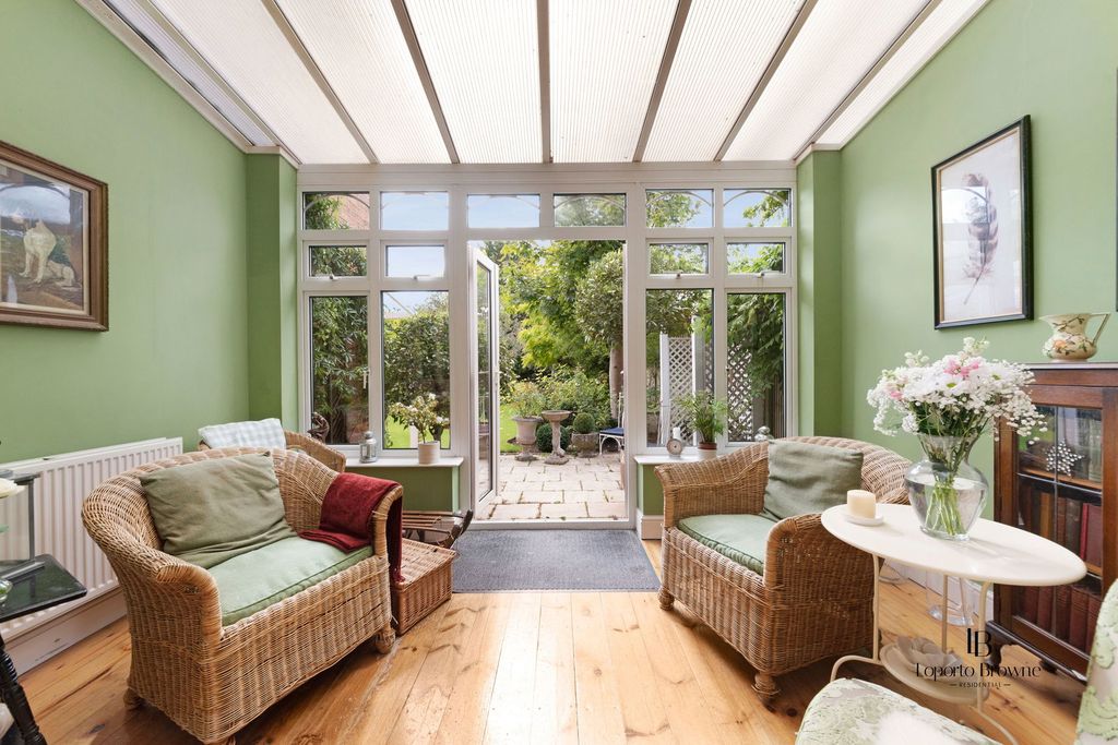 Property photo 1 of 42