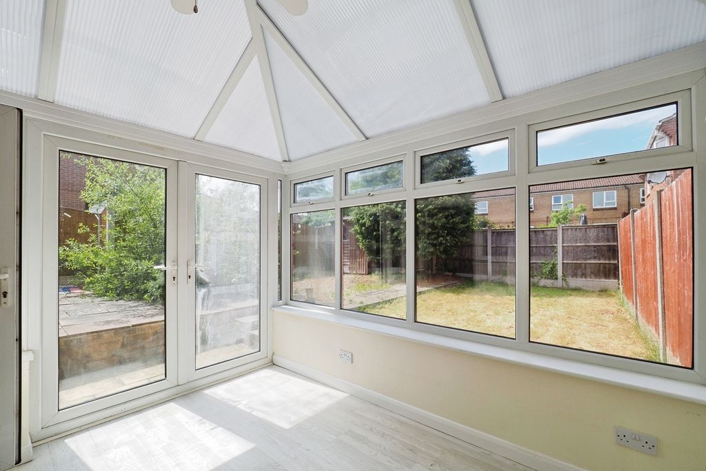 Property photo 3 of 20 Pbox-Img.Jpg