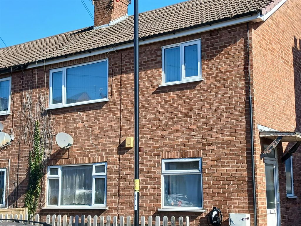 Property photo 1 of 9 Property Exterior