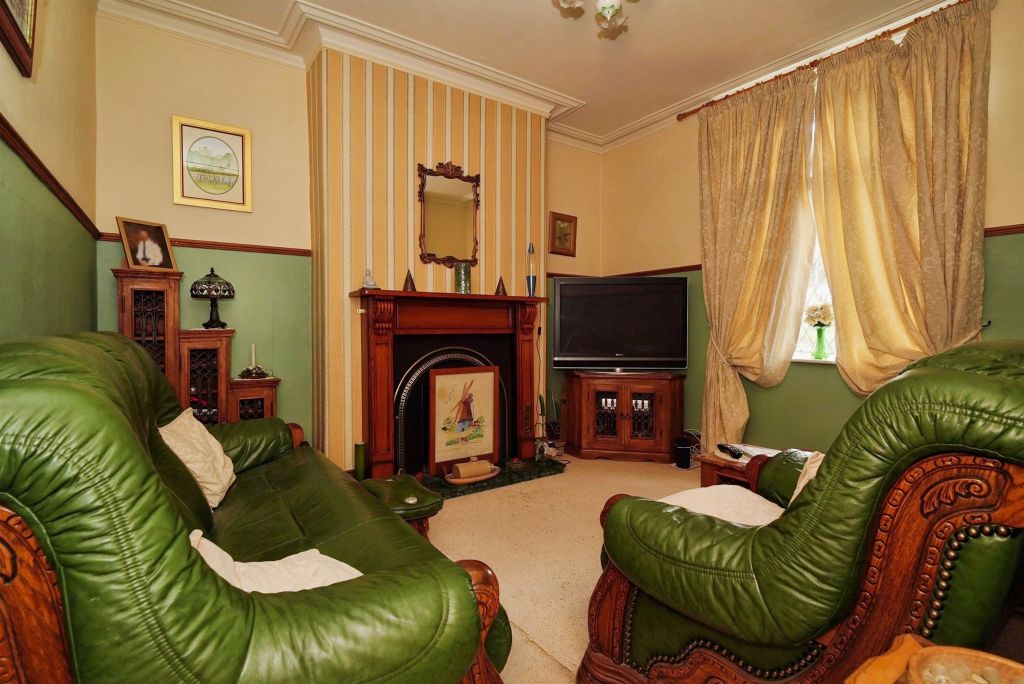 Property photo 3 of 17