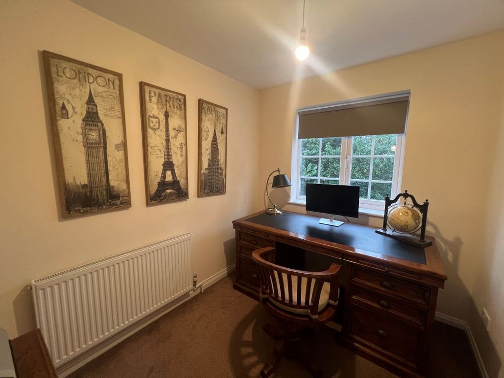 Property photo 3 of 39