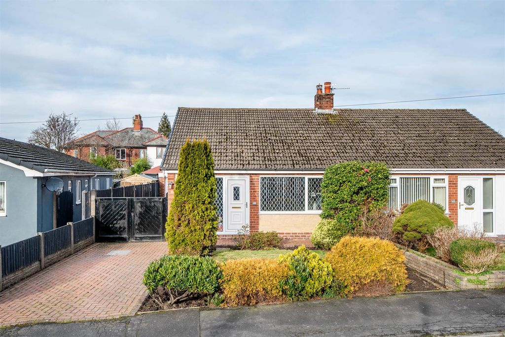 Property photo 1 of 19 Front External