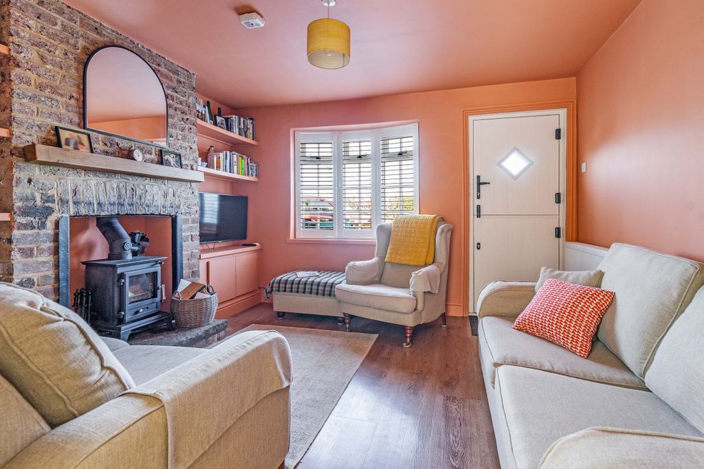 Property photo 2 of 15 Sitting Room