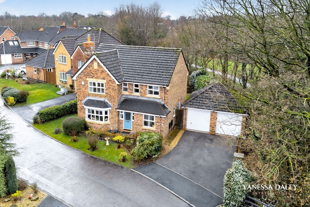 Property photo 1 of 37