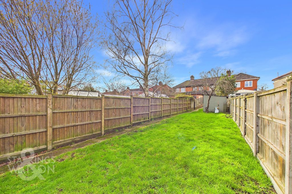 Property photo 1 of 24