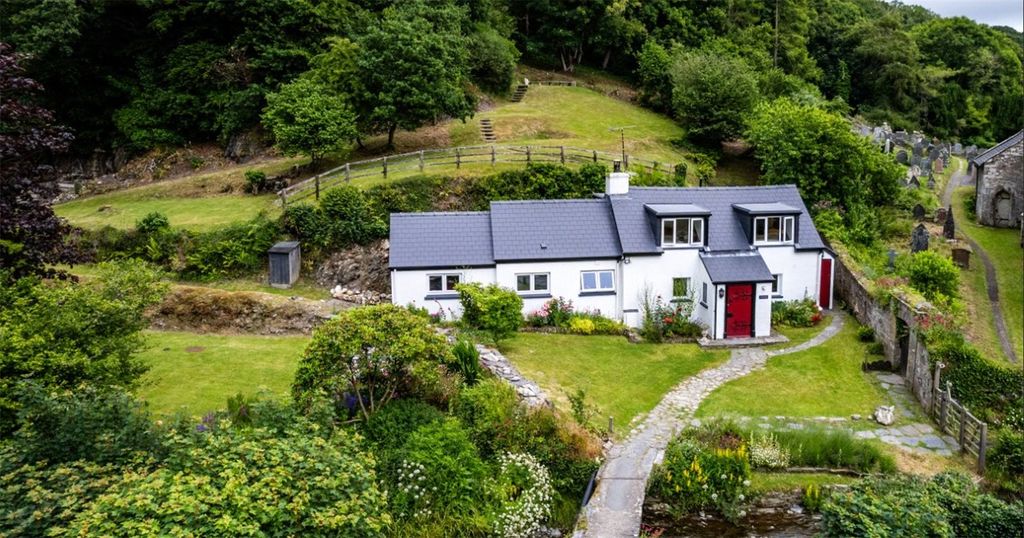 Property photo 2 of 58 Front Of Property