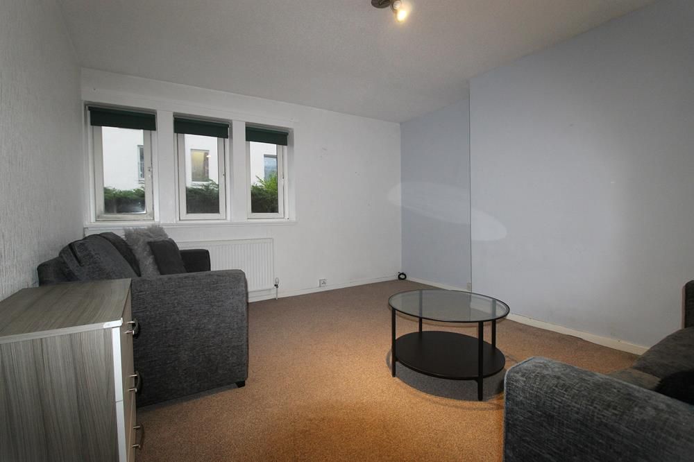 Property photo 2 of 5 Lounge