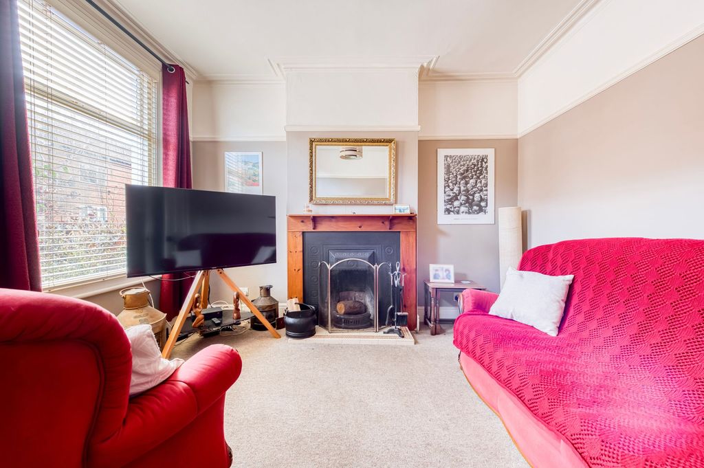 Property photo 3 of 15