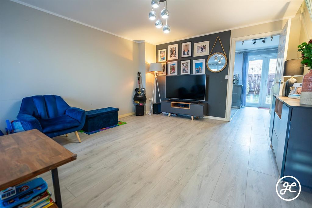 Property photo 2 of 17 Dsc00043.Jpg